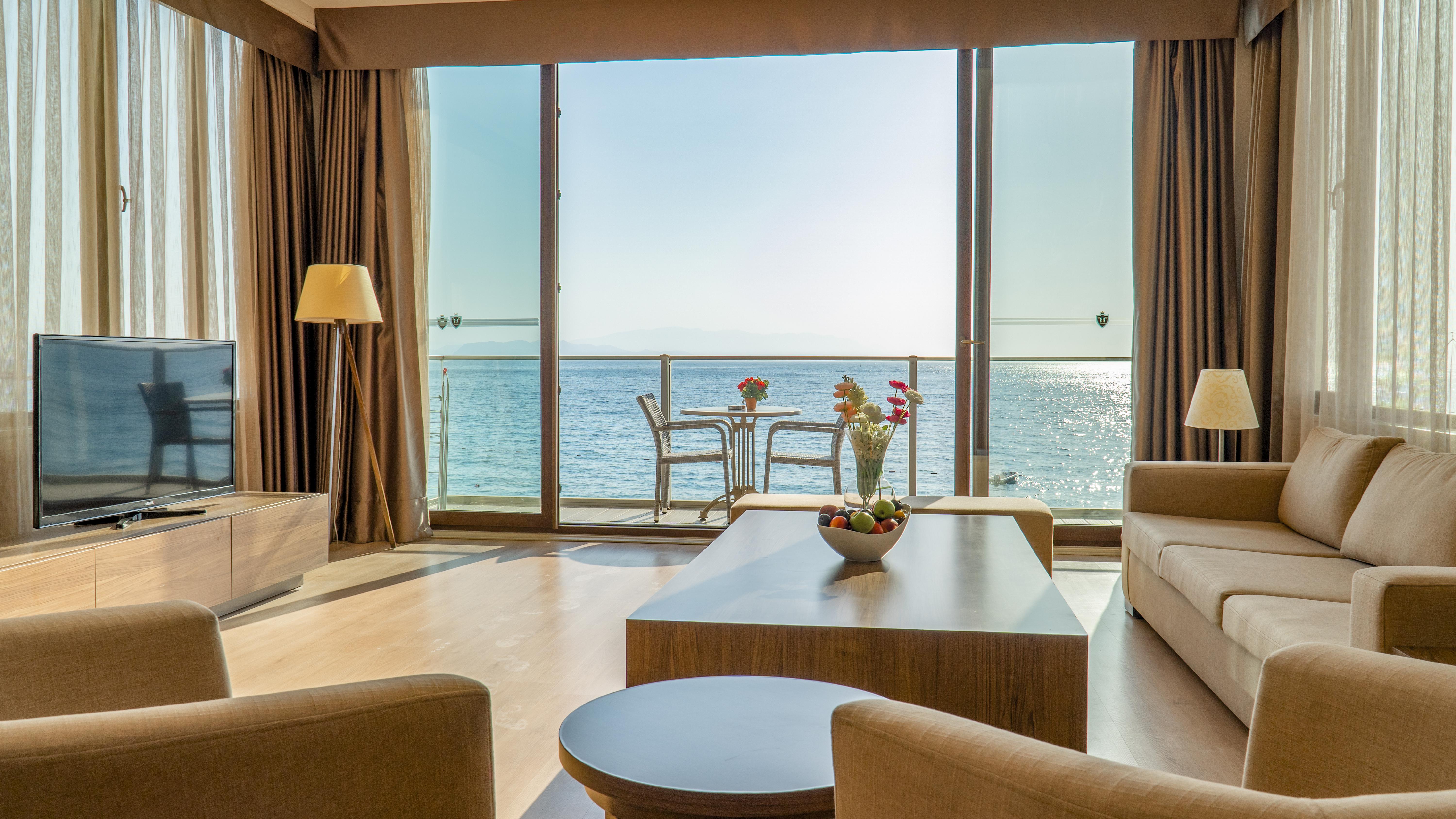Ladies Beach Suite Hotel (Adults Only) Kusadası Extérieur photo